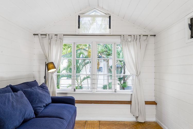 Starr Cottage – Quaint Cottage with a stunning pool – Close to everything Byron!