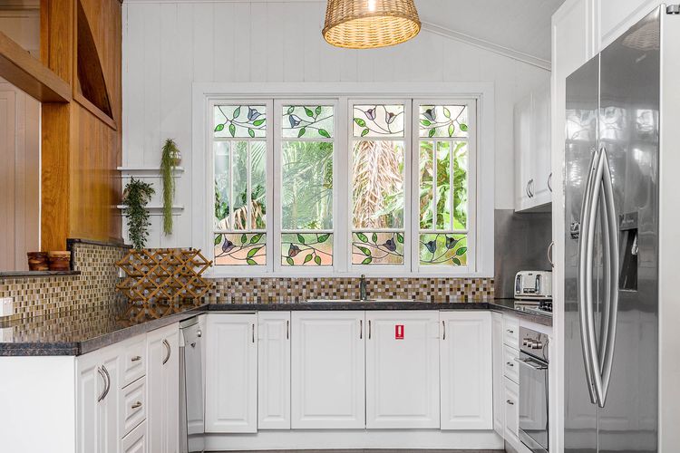 Starr Cottage – Quaint Cottage with a stunning pool – Close to everything Byron!