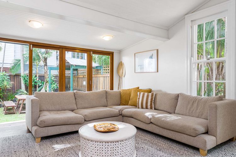 Starr Cottage – Quaint Cottage with a stunning pool – Close to everything Byron!