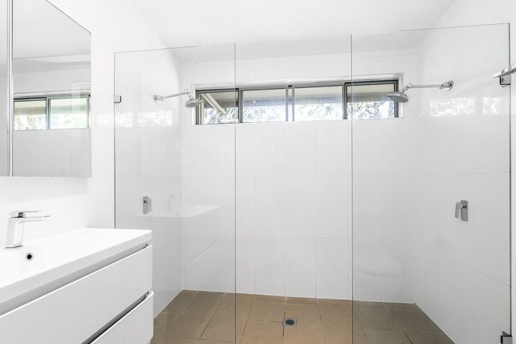 Ariels on the Beach – 4 BR beachfront home w. pool