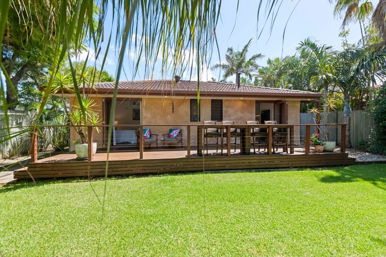 Tallow Beach Retreat – welcoming pet-friendly unit
