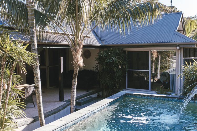 Grand Luxe Villa – 2 Bedroom Retreat with Pool and Spa.