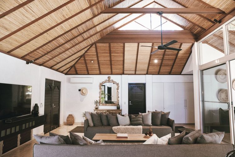 Grand Luxe Villa – 2 Bedroom Retreat with Pool and Spa.