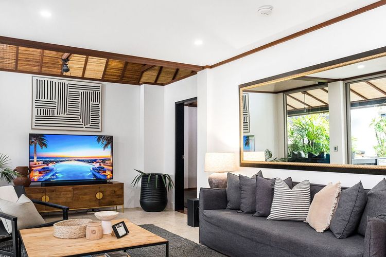 Grand Luxe Villa A – Luxury Retreat