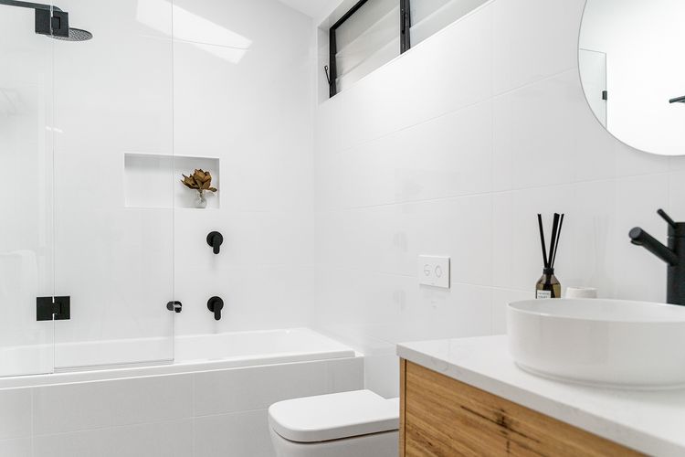 Bangalleys – beachside retreat with large pool