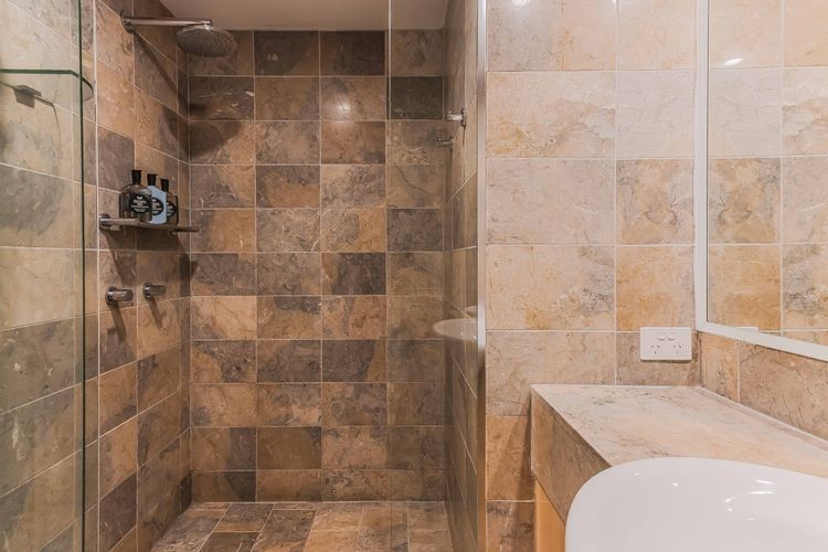 Bay Royal Apartment 2 – Opposite Main Beach & Heated Pool!