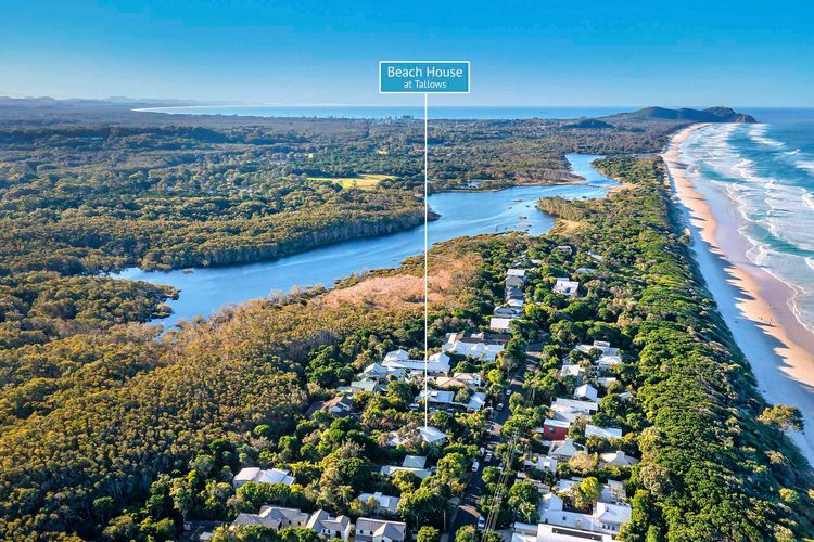 Beach House at Tallows – pet-friendly 4 BR retreat