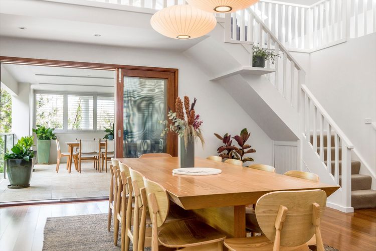 Beachcomber Blue – beachfront villa with pool