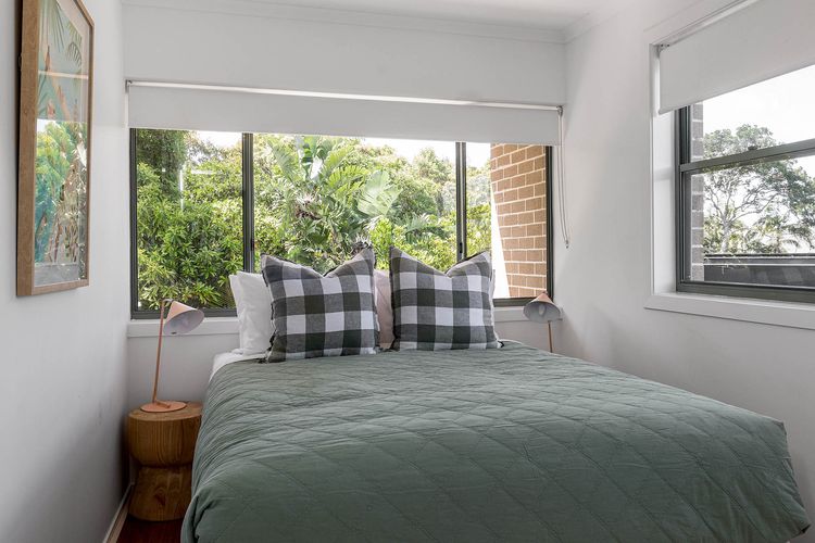 1 James Cook Apartments | Opposite Clarkes Beach