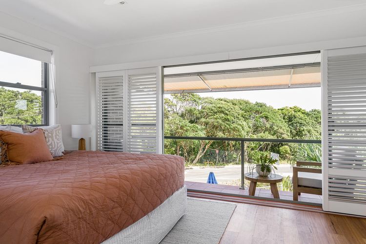 1 James Cook Apartments | Opposite Clarkes Beach
