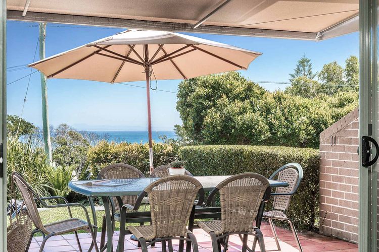 11 James Cook Apartments – w. pool & beach access