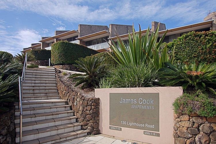 11 James Cook Apartments – w. pool & beach access