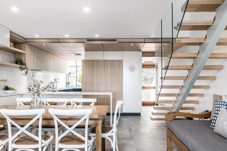 11 James Cook Apartments – w. pool & beach access