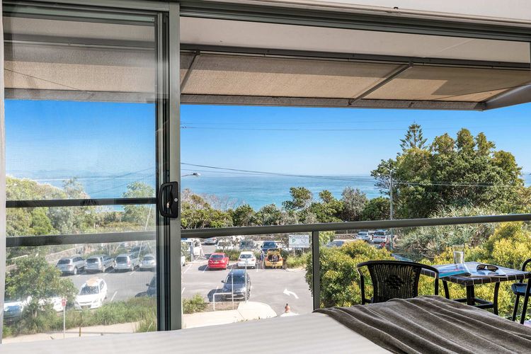 11 James Cook Apartments – w. pool & beach access