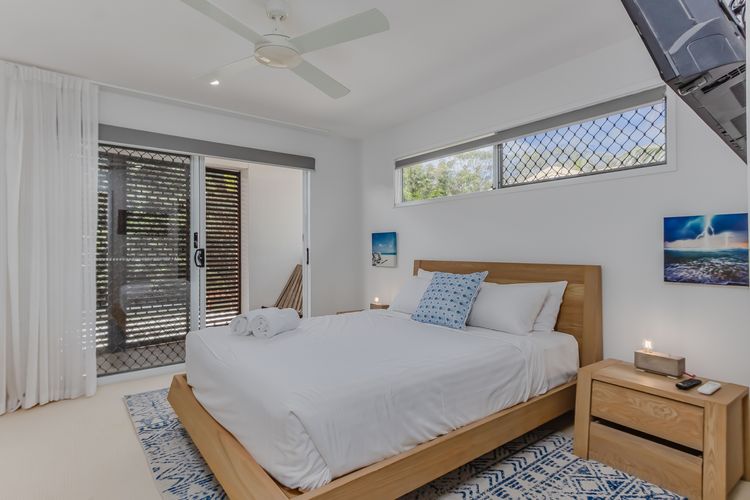 Byron Sunrise – 4 BR retreat with heated pool
