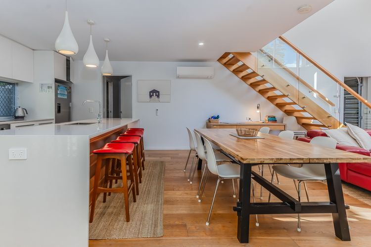 Byron Sunrise – 4 BR retreat with heated pool