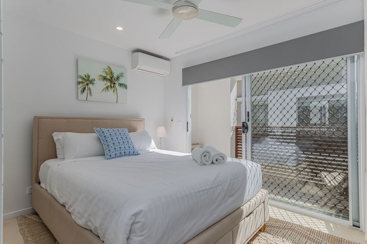 Byron Sunrise – 4 BR retreat with heated pool