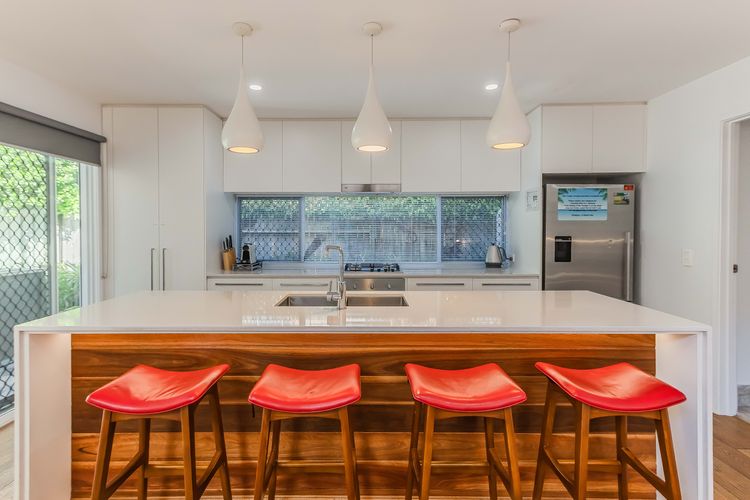 Byron Sunrise – 4 BR retreat with heated pool