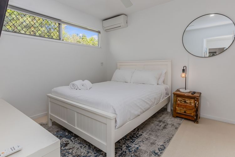 Byron Sunrise – 4 BR retreat with heated pool