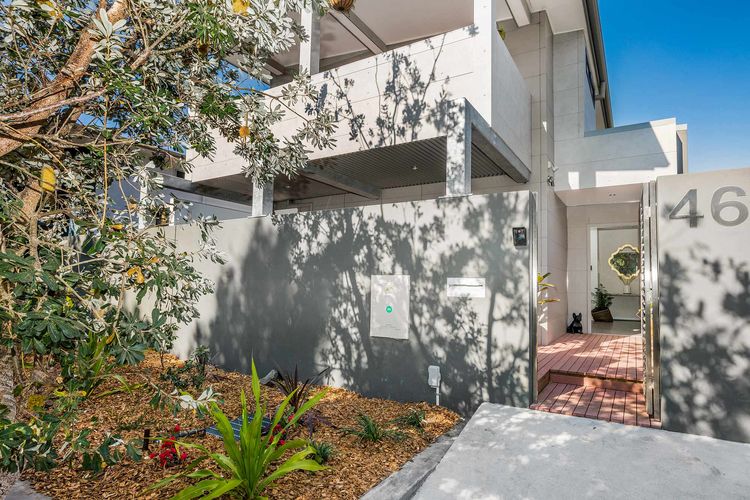 Catalinas – Byron Bay villa near beach with pool