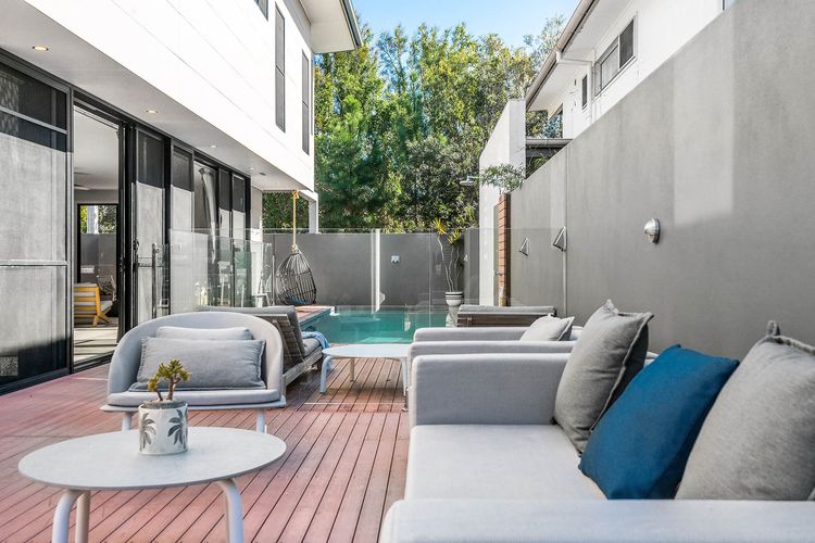 Catalinas – Byron Bay villa near beach with pool