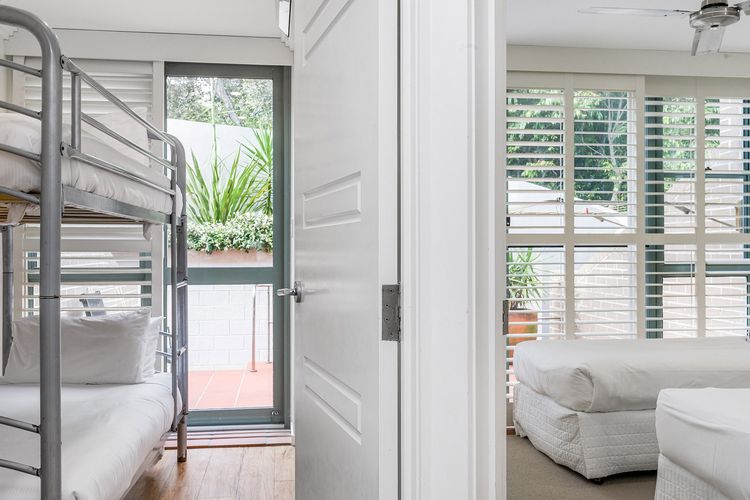 3 James Cook Apartments – beachside haven w. pool