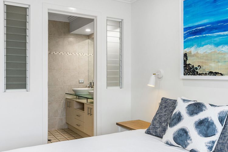 3 James Cook Apartments – beachside haven w. pool