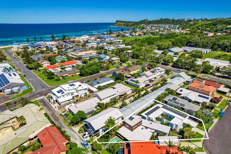 Dashwood – near Lennox Head town & beach with pool