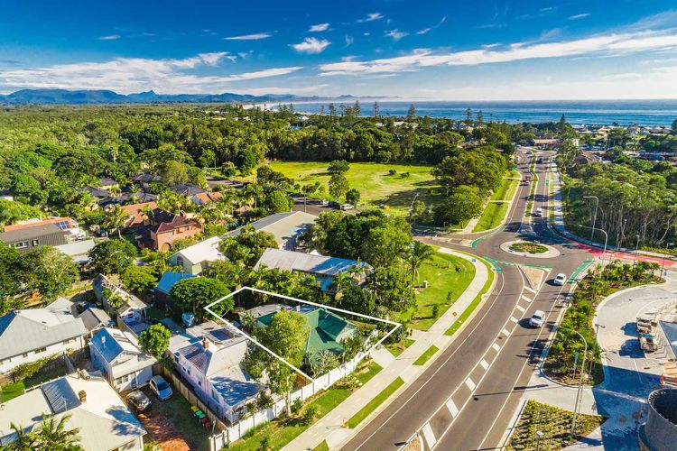 Gidgets House – renovated beach house with hot tub