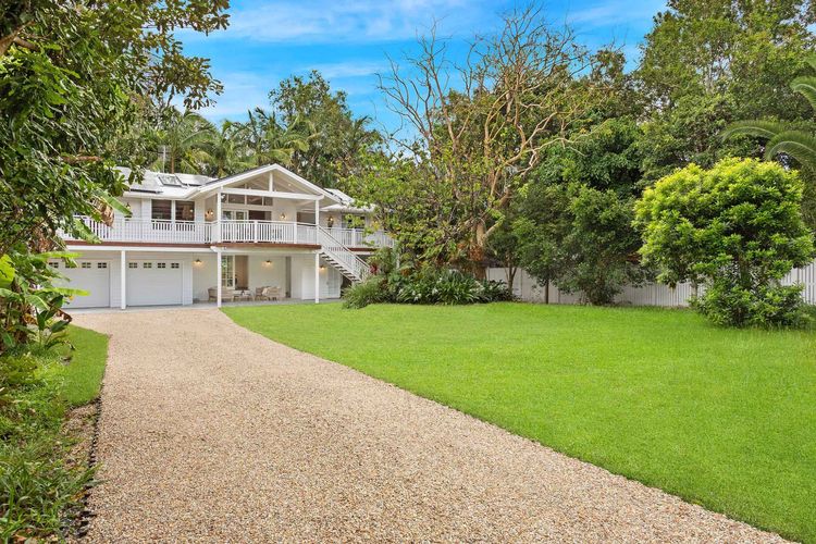 Golden Hus – spacious South Golden Beach home