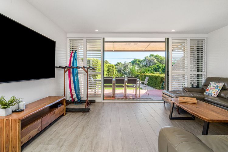 4 James Cook Apartments – renovated beachside pad