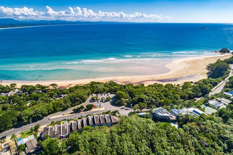 4 James Cook Apartments – renovated beachside pad