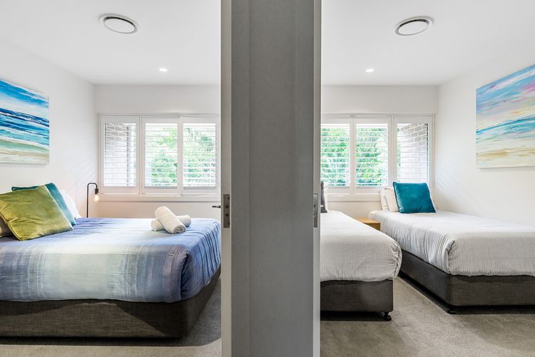 4 James Cook Apartments – renovated beachside pad