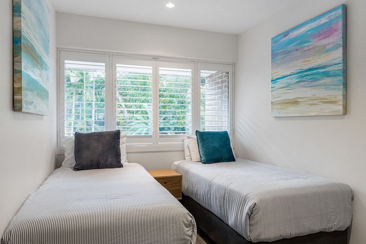 4 James Cook Apartments – renovated beachside pad