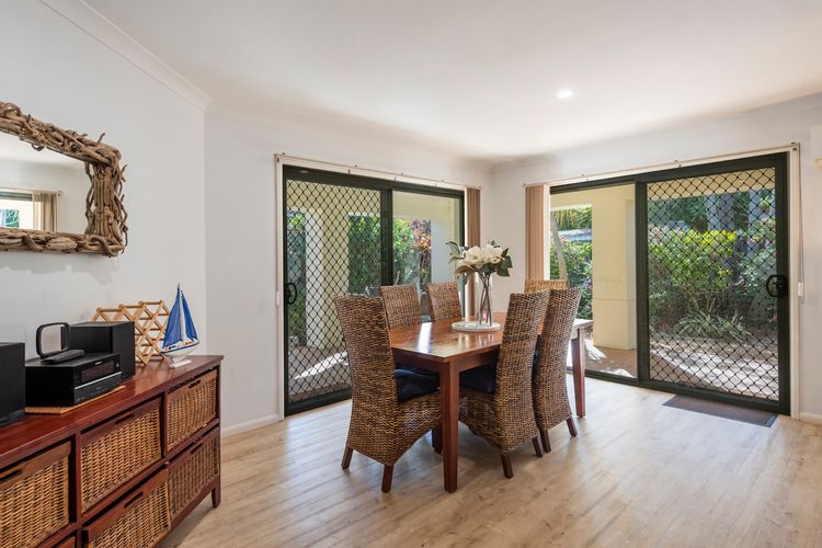 32 Beachside Way