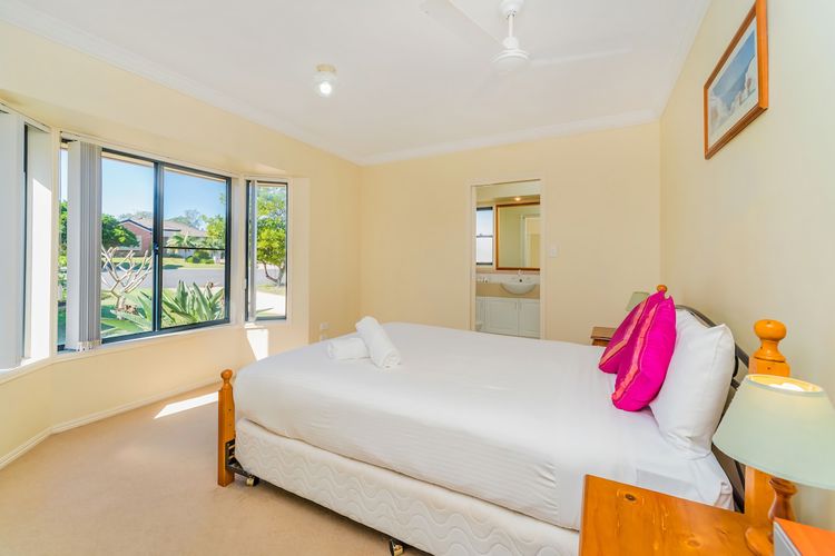 Oceania Cottage