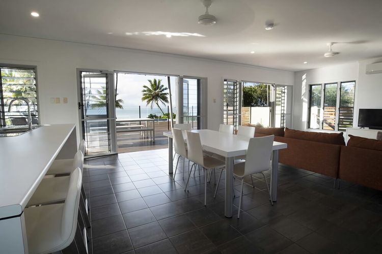 Bella’s Beach House
