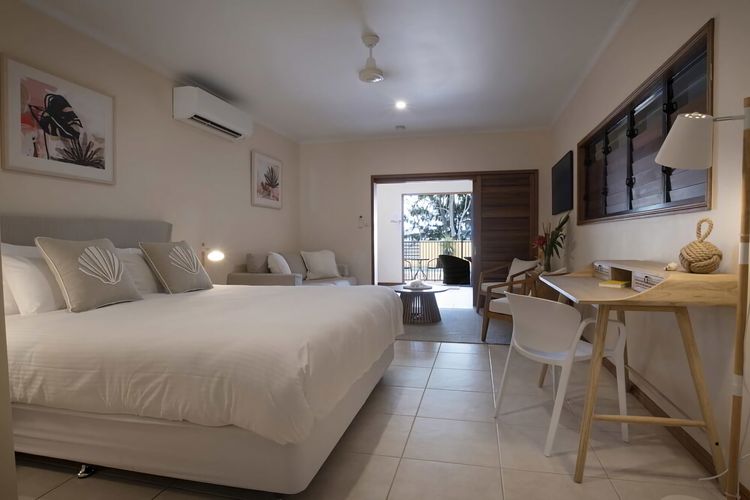 Latitude 17 Suite 1