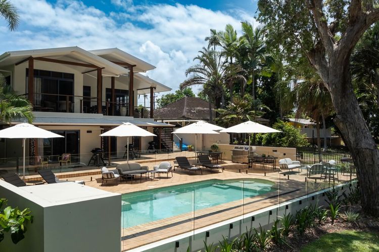 Latitude 17 Suite 1
