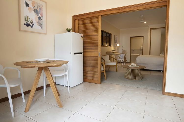 Latitude 17 Suite 1