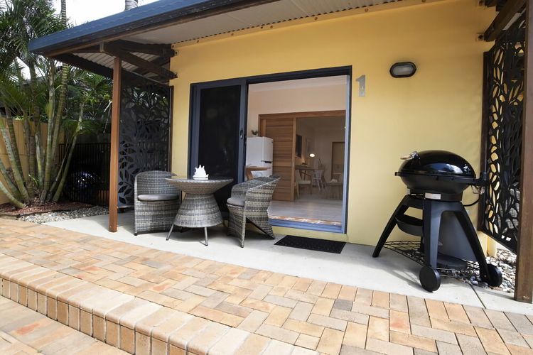 Latitude 17 Suite 1