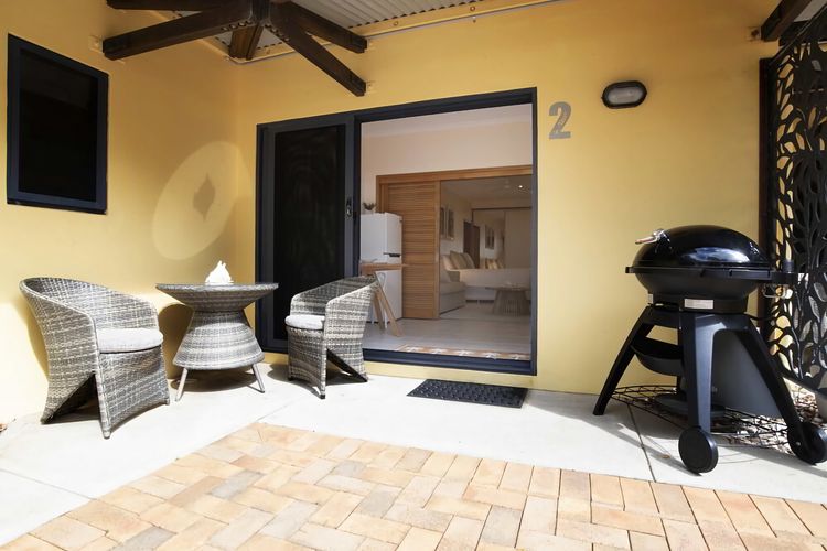 Latitude 17 Suite 2