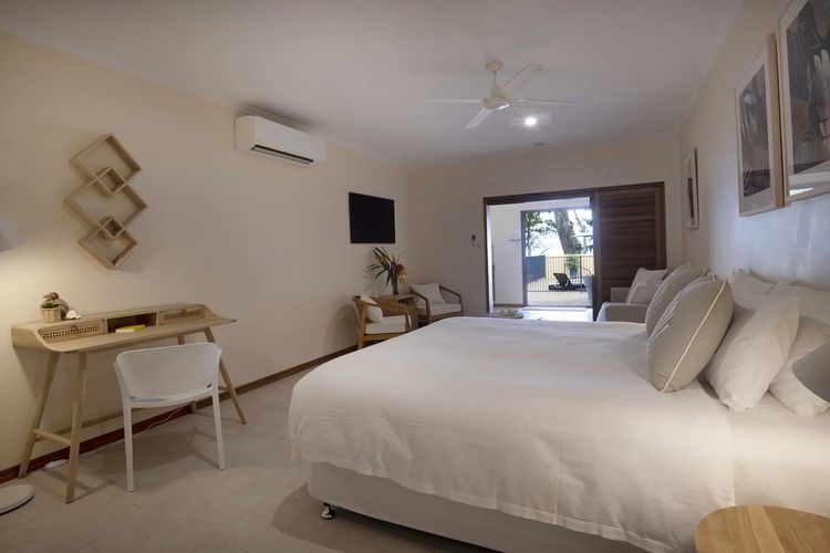 Latitude 17 Suite 2