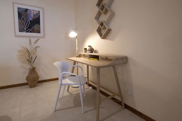 Latitude 17 Suite 2