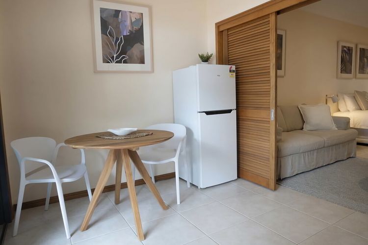 Latitude 17 Suite 2