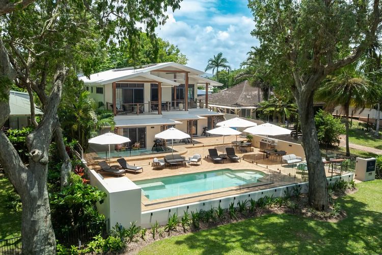 Latitude 17 Suite 3