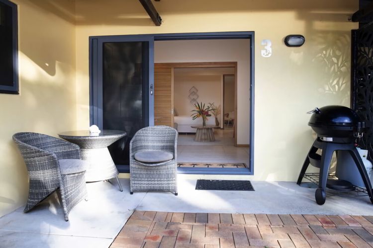 Latitude 17 Suite 3