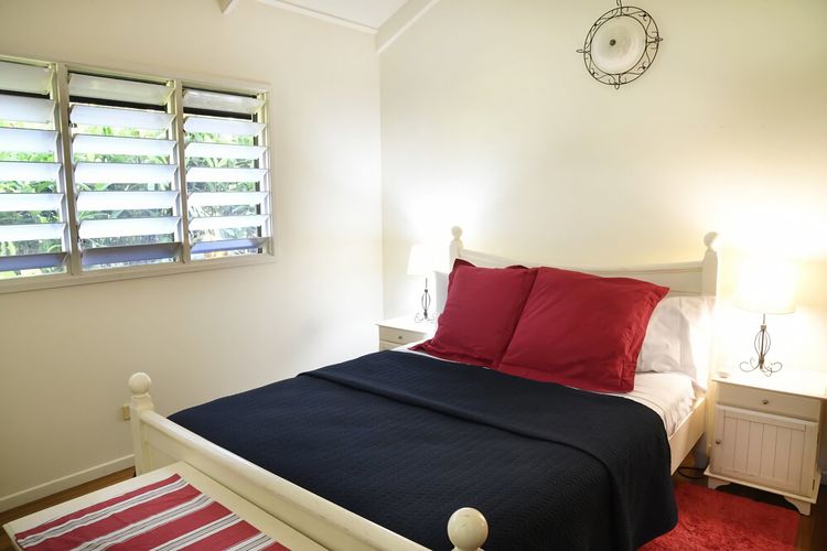 Lillypads Red Cottage