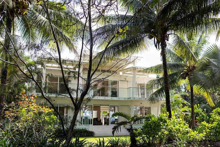 The White House Mission Beach
