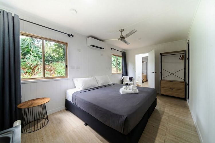 Tranquility Garden Cabin